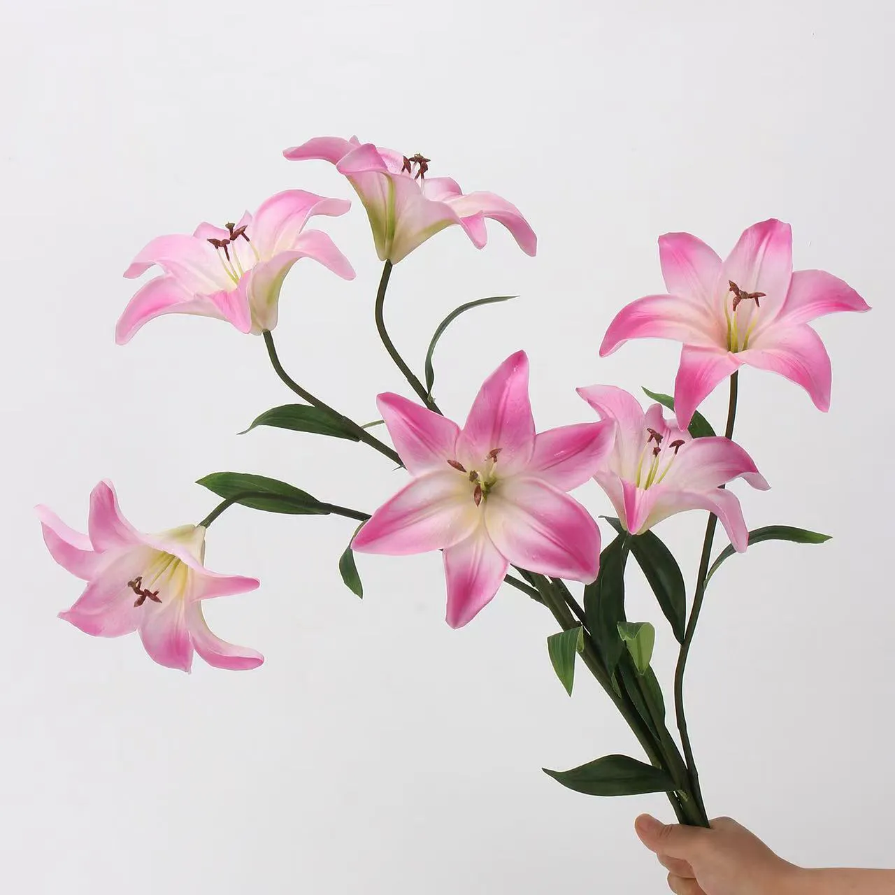 The application of artificial flower arrangements small