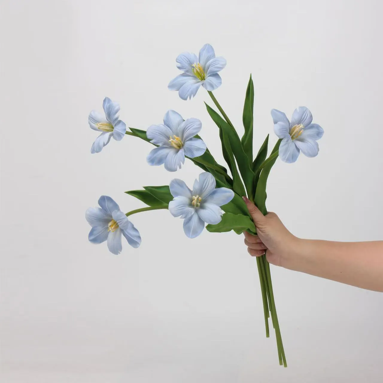 Solutions of large metal flower wall decor